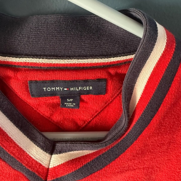 Tommy Hilfiger Red V-Neck Sweater with Collegiate Style - Picture 2 of 7